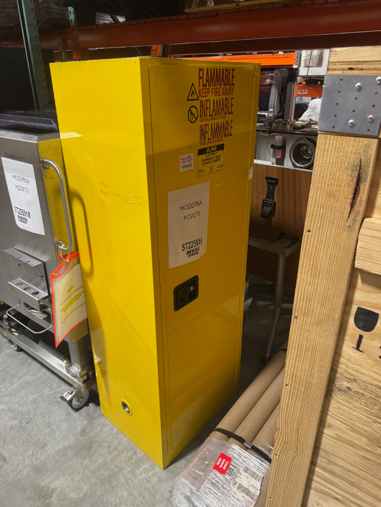 Image of ULINE 22 Gallon Flammable Liquid Storage Cabinet